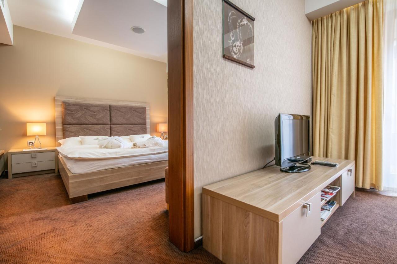 Wellness Hotel Diplomat Rajecké Teplice Exterior foto